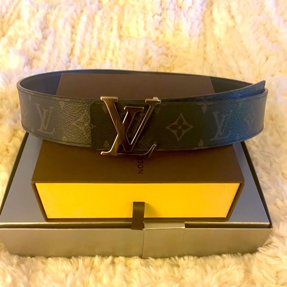 Back Calfskin Monogram 36MM LV Reversible Belt.